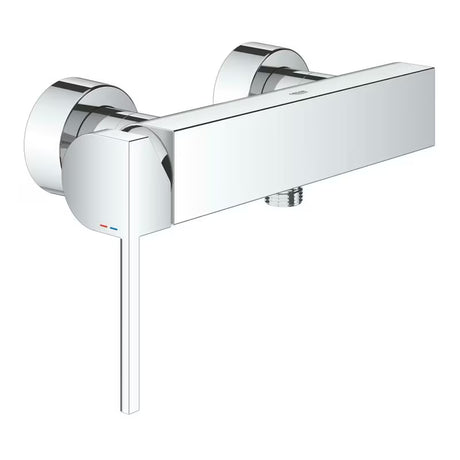 Stenska enoročna armatura za tuš Grohe Plus v krom izvedbi.