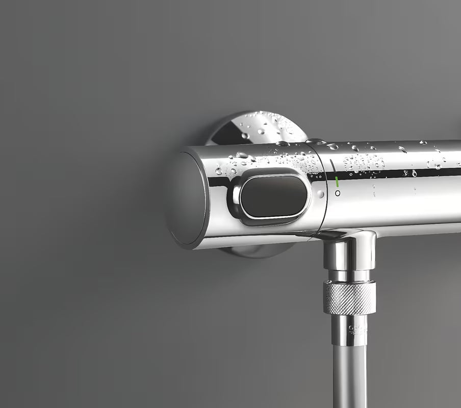 Grohe Precision Flow termostatska armatura za tuš v krom izvedbi s pršno garnituro in letvijo