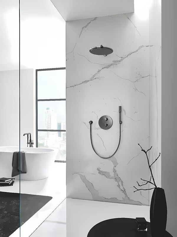Stenska enoročna armatura za kad Grohe Lineare v krom izvedbi s preklopom kad/prha
