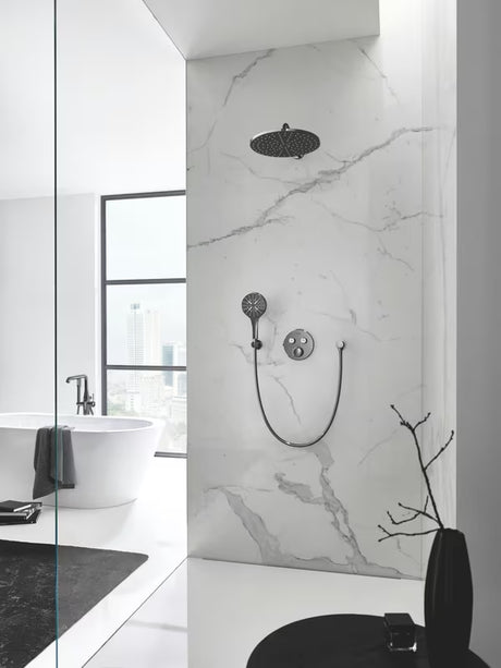 Fiksni stenski držalo ročna tuši Grohe Rainshower neutral z okroglo rozeto v izvedbi Hard Graphite.