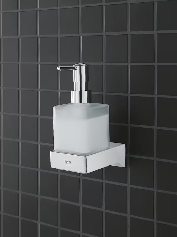 Kromiran dozirnik za tekoče milo Grohe Selection Cube brez držala s stekleno posodico