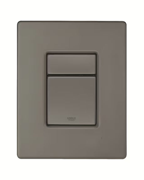 Aktivirna tipka Grohe Skate Cosmopolitan v izvedbi brushed-hard-graphite pro splakovanje WC školjka