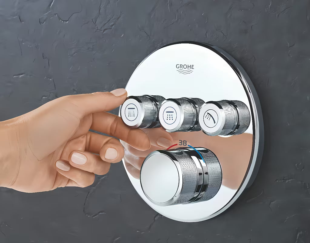 Podometna termostatska armatura za tuš Grohe Grohtherm smartcontrol v krom izvedbi s tremi ventili