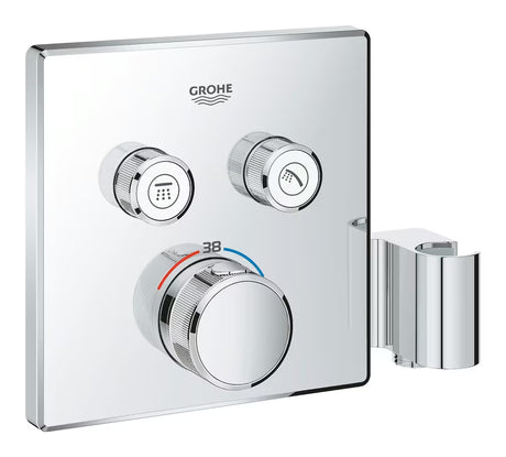 Podometna termostatska armatura za tuš Grohe Grohtherm smartcontrol v kromiranem oglatem dizajnu.
