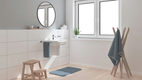Kromirana enoročna armatura za umivalnik Grohe Start z varčevanjem vode in klik-klak odtokom
