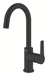 Mat črna armatura za umivalnik Grohe Start z visokim vrtljivim izlivom in izvlečnim odtokom.