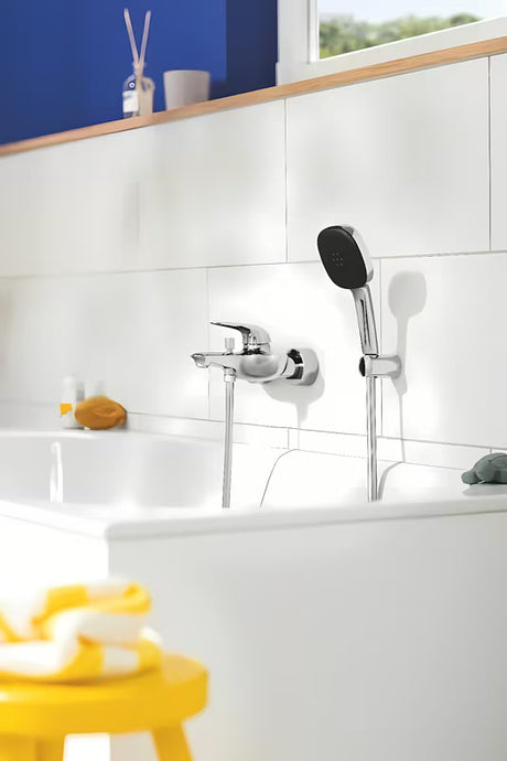 Komplet za Kad Grohe Vitalio Comfort v kromu z ročno prho 110 mm, držalom in cevjo za prho 1750 mm