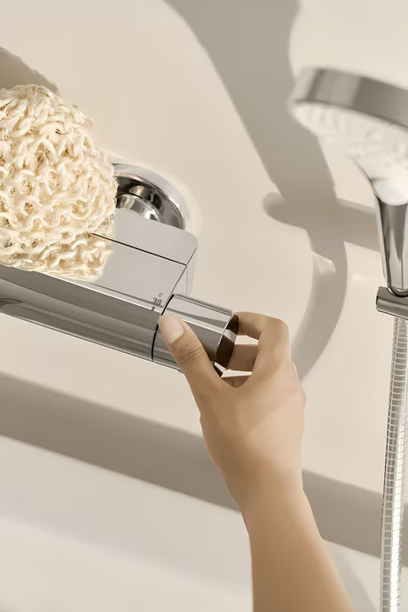 Termostatska stenska armatura za kad Hansa Optima u sjajnoj krom izvedbi