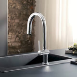 Hansgrohe Aqittura armatura za pomivalno korito v mat črni barvi z izvlečnim izlivom in gumbom pro filtrirano vodo