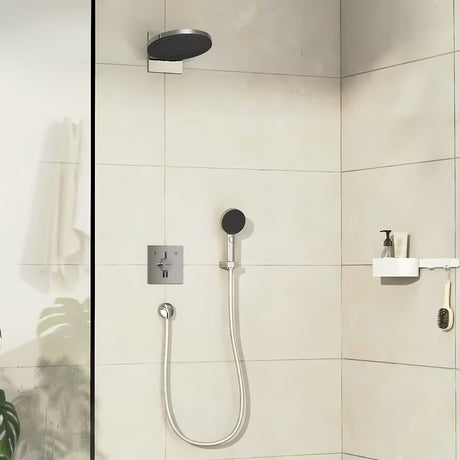 Podometna armatura za tuš Hansgrohe duoturn E v krom izvedbi pro upravljanje dveh porabnikov.