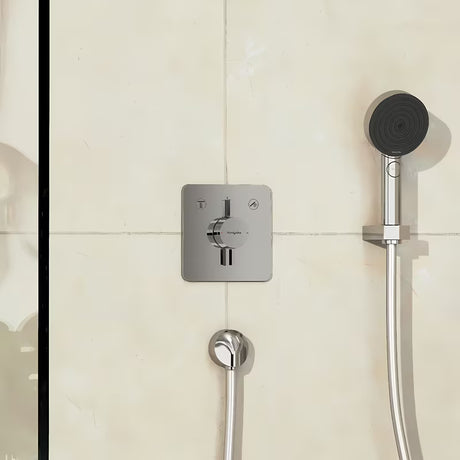 Podometna armatura za tuš hansgrohe duoturn Q v krom izvedbi pro za upravljanje dveh porabnikov