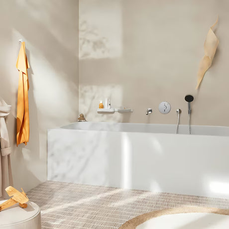 Podometna armatura za tuš hansgrohe duoturn S v krom izvedbi pro za upravljanje dveh porabnikov.
