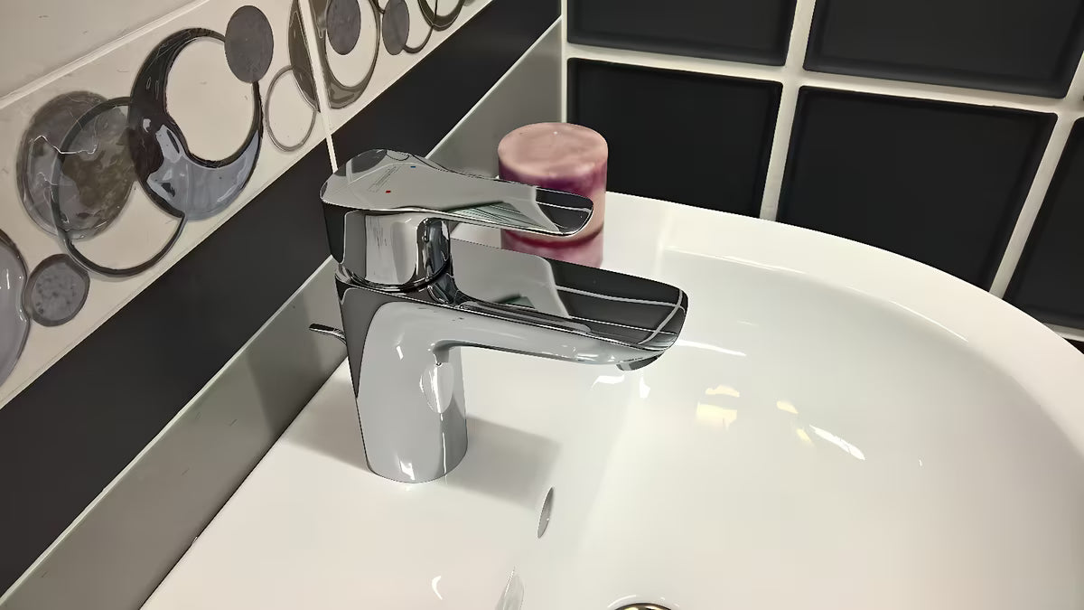 Kromiran enoročna stoječa armatura za umivalnik Hansgrohe HG248 z odtokom