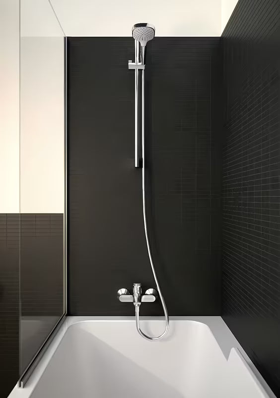Kromirana stenska armatura za kad hansgrohe Logis z ročnim upravljanjem in preklopom kad/prha