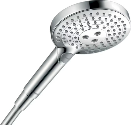 Ročna prha Hansgrohe Raindance Select S v krom izvedbi z gumbom Select in s tremi vrstami curka