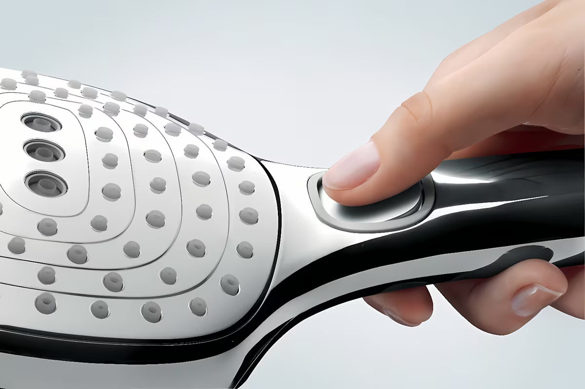Kromirana ročna prha Hansgrohe Raindance Select E 120 s tremi curki in gumbom Select