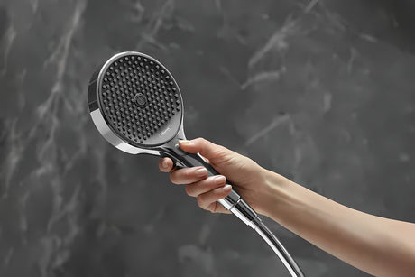 Ročna prha hansgrohe Rainfinity 130 3jet v kromu z antracitno pršno ploščo