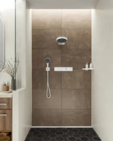 Ročna prha Hansgrohe Rainfinity 130 3jet v mat beli barvi z antracitno pršno ploščo