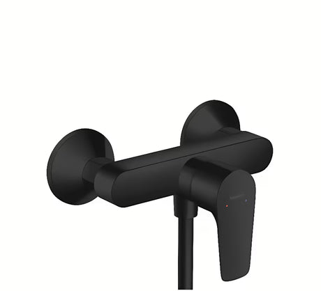 Stenska enoročna armatura za tuš hansgrohe Talis E u mat crnoj boji s modernim četvrtastim dizajnom