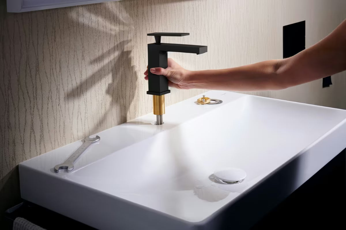 Hansgrohe Tecturis E armatura za umivalnik z bide prho u mat crnoj boji