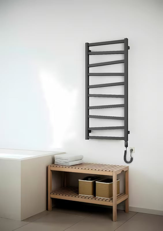 Električni radiator House Level Zet 50x165,2 cm v mat črni izvedbi