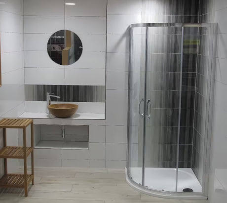 Polkrožna tuš kabina Hüppe Next 90x90 cm s prozirnim staklom i profilima u sjajnom kromu