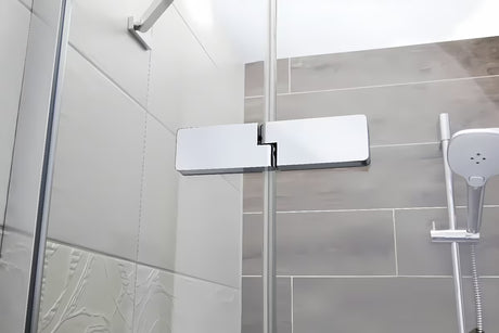 Pravokutni bezokvirni tuš kabina Hüppe Strike New 120x90 cm u sjajnom kromu s prozirnim staklom