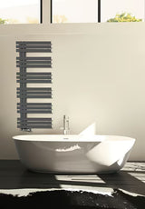 Bel radiator Isan Miro 124x50 cm iz gladkih jeklenih profilov za centralno ogrevanje