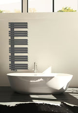 Bel radiator Isan Miro 124x50 cm iz gladkih jeklenih profilov za centralno ogrevanje