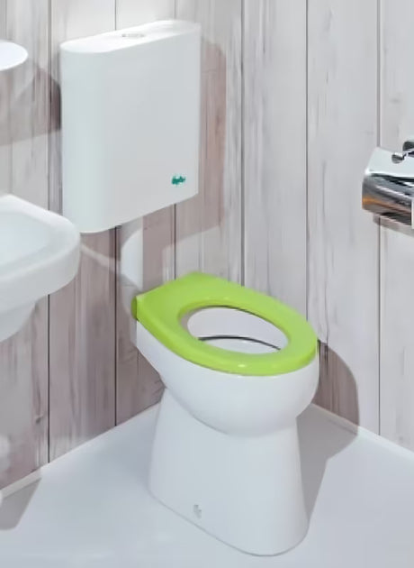 Otroški WC školjka Jika Baby v beli barvi s ploskim splakovanjem in spodnjim odtokom