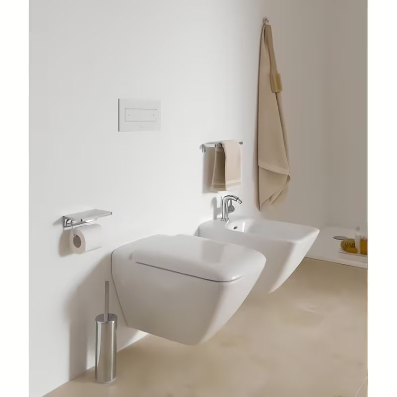 Bel WC deska Laufen Palace s funkcijo mehko Zapiranje Soft Close in sodobnim dizajnom