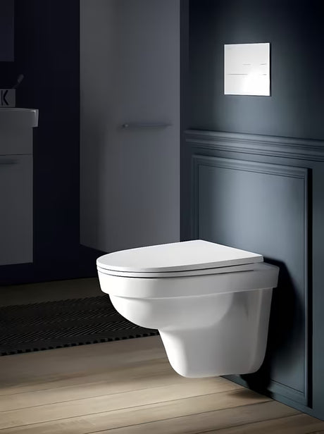 Bijele WC deska Laufen Pro Nordic od izdržljivog duroplasta.