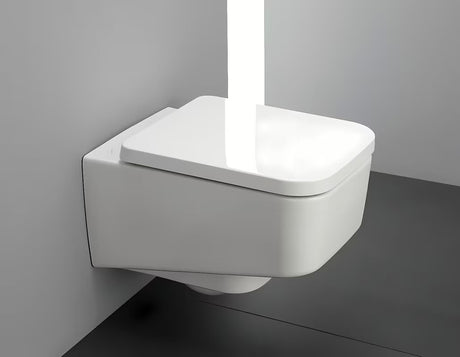 Bel viseča WC školjka Laufen Pro S z brezrobno izvedbo brez splakovalnega kroga in oglato zasnovo.
