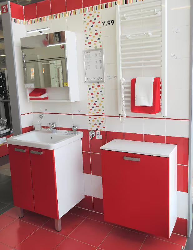 Vakuumski stenski kavelj Multi Ecoloc v izvedbi chrome pro za montažo brez vrtanja na gladke površine.