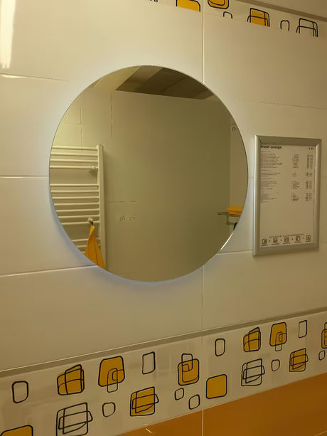 Okroglo LED ogledalo Naturel 60x60 cm za kopalnico z zaščito IP44 in hladno belo svetlobo 6000 K