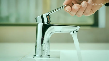 Kromirana enoročna armatura za umivalnik Novaservis Metalia 54 z odtokom click-clack