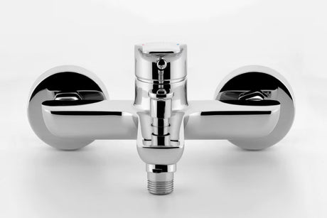 Kromirana stenska armatura za kad Novaservis Metalia 54 s kadnim setom s ručnim tušem