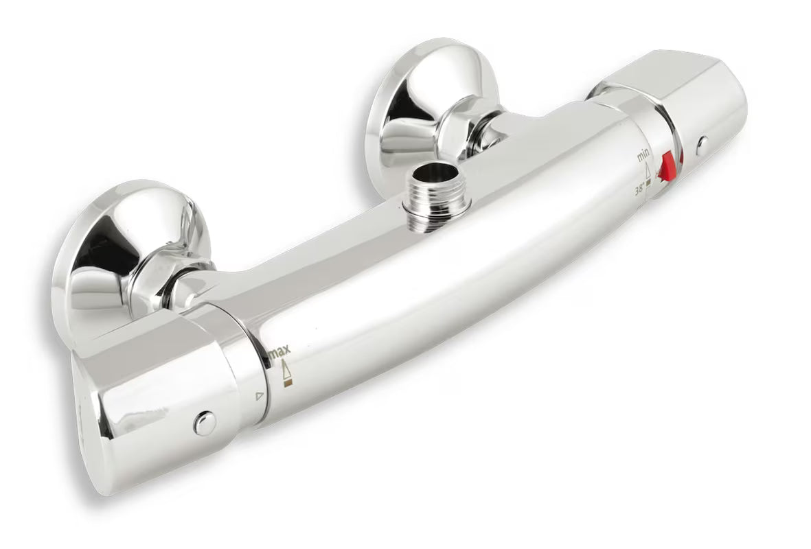 Termostatska armatura za tuš Novaservis Metalia 57 u kromu s gornjim izljevom i sigurnosnim graničnikom na 38 °C.