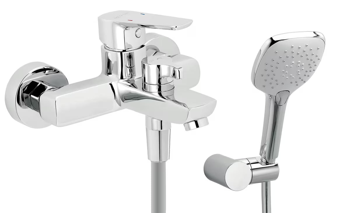 Novaservis Metalia 58 Eco enoročna stenska armatura za kad s tuš setom u sjajnom kromu.