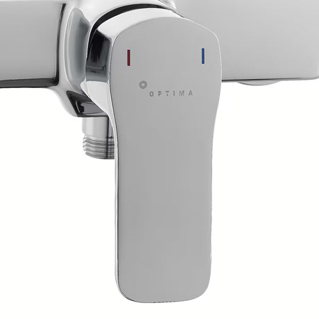 Stenska enoročna armatura za tuš Optima Cube Way u kromiranoj izvedbi zaobljenog modernog dizajna.