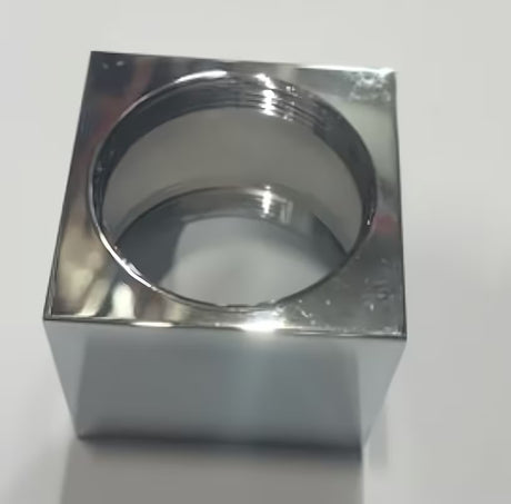 Pokrov armature za tuš Optima namenjen pro model DO215 v minimalistični izvedbi