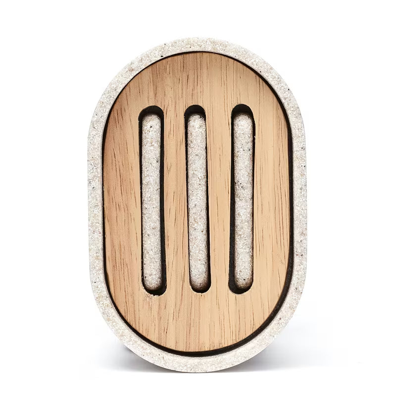 Ovalna posoda za milo Optima Poly u nijansi light-limestone od polirezina i drva.