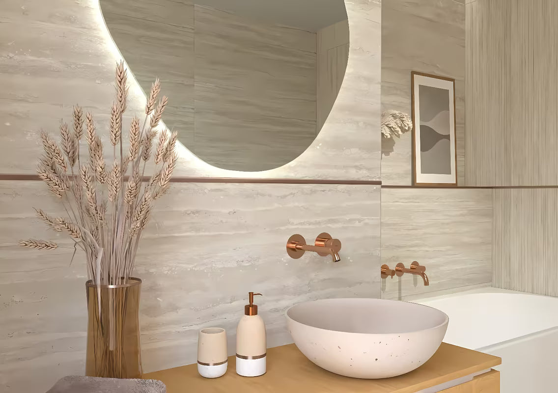 Samostoječi  dozirnik za tekoče milo Optima Tera v dekorju light-limestone s črpalko rose gold.
