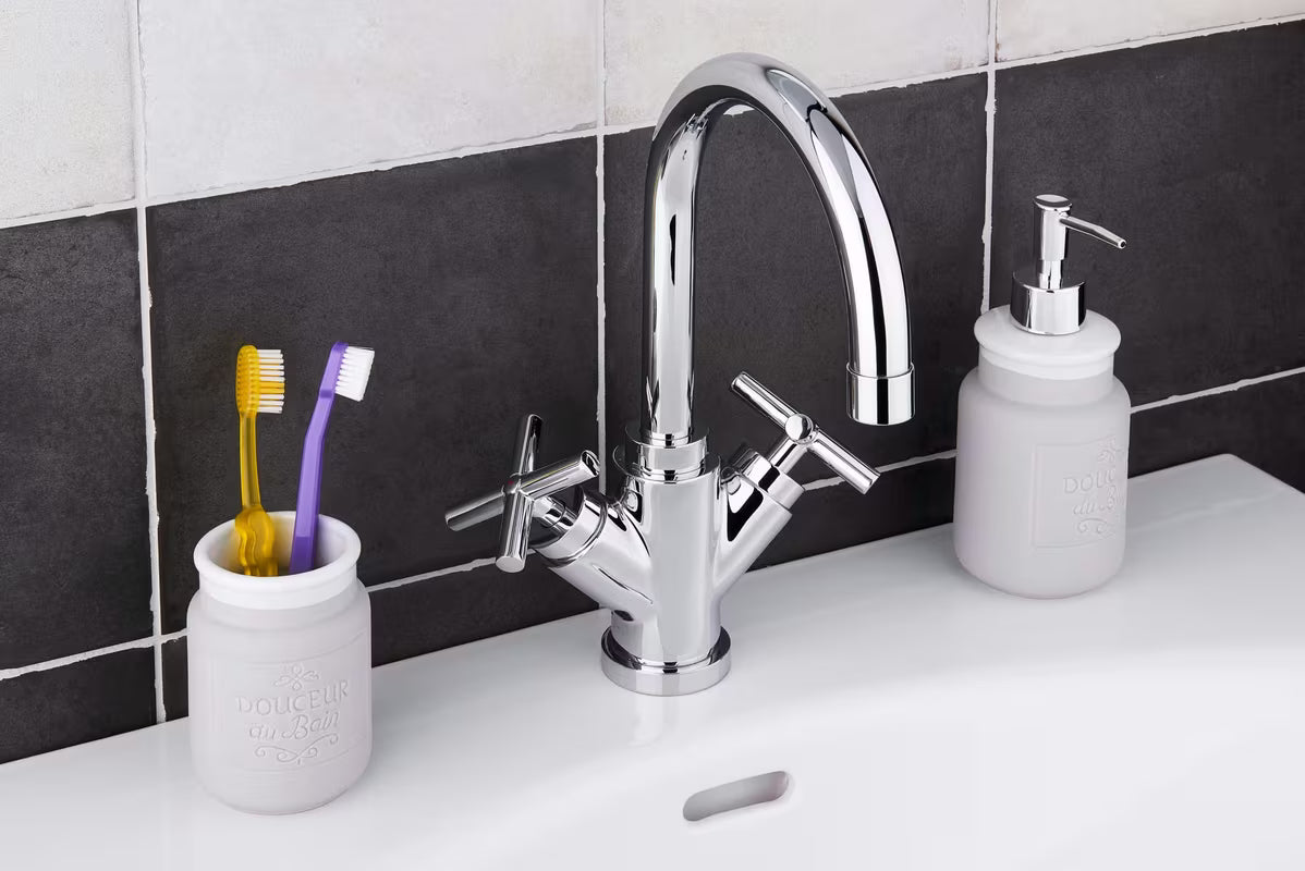 Paffoni Cruz z dvema ročajema armatura za umivalnik v krom izvedbi s križnim ročajem