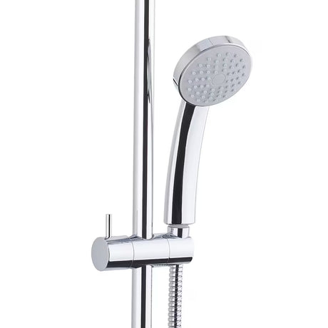 Tušni sistem Paffoni Chrome s jednoručnom miješalicom, ručnim i nadglavnim tušem u okruglom dizajnu.