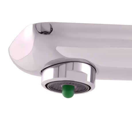 Rav Slezak Vltava enoročna stenska armatura za kad s tuš setom u sjajnom kromu.