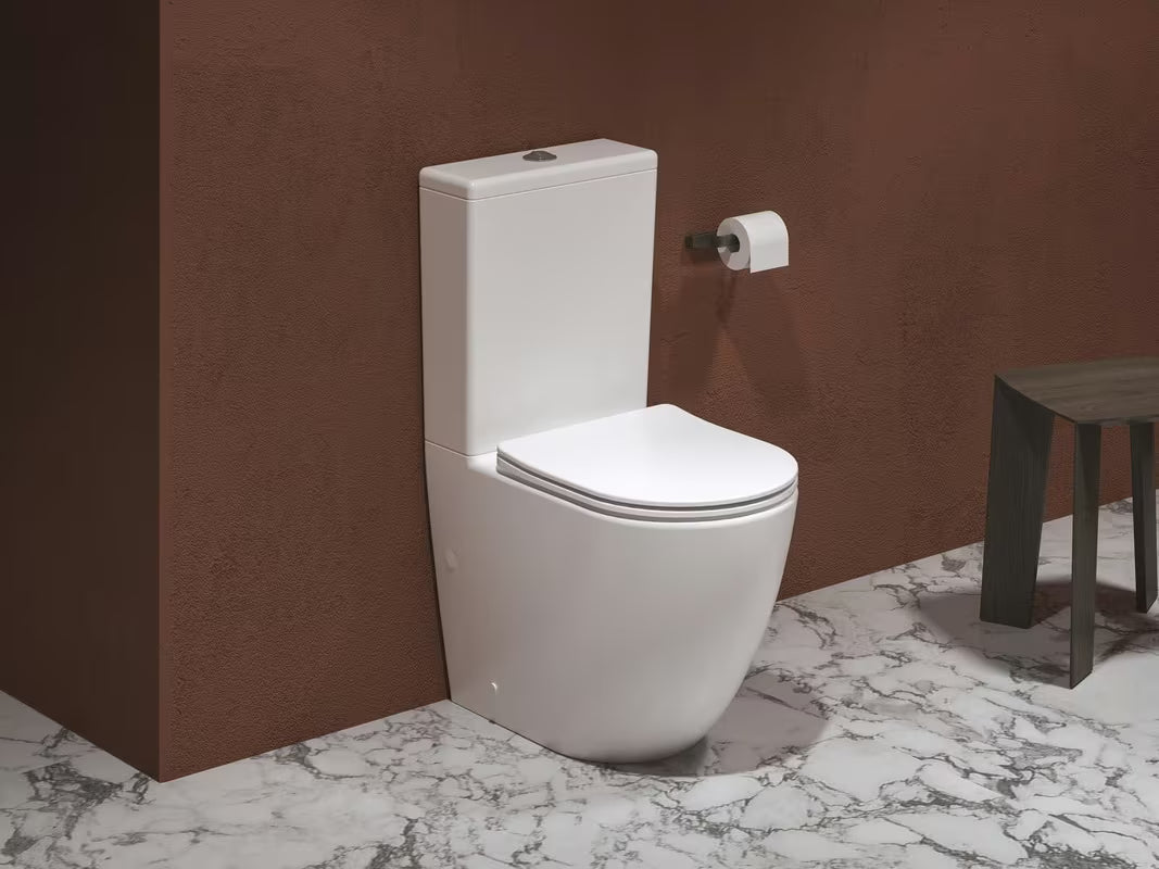 Bela samostoječi  WC monoblok Ravak Optima RimOff s wc desko mehko Zapiranje Soft Close