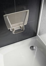 Zložljivo sedež za tuš Ravak Ovo B II s konstrukcijom od nehrđajućeg čelika i prozirnim poluprozirnim sjedalom Clear.
