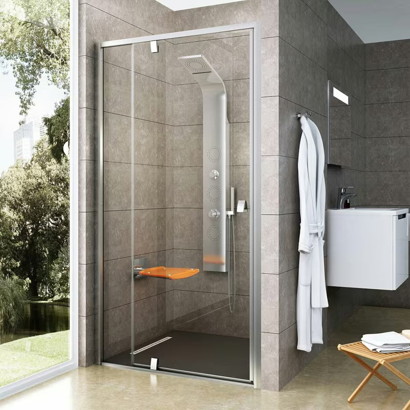 Tuš vrata Ravak Pivot 120 cm v mat kromu s prozornim steklom in pivotnim odpiranjem