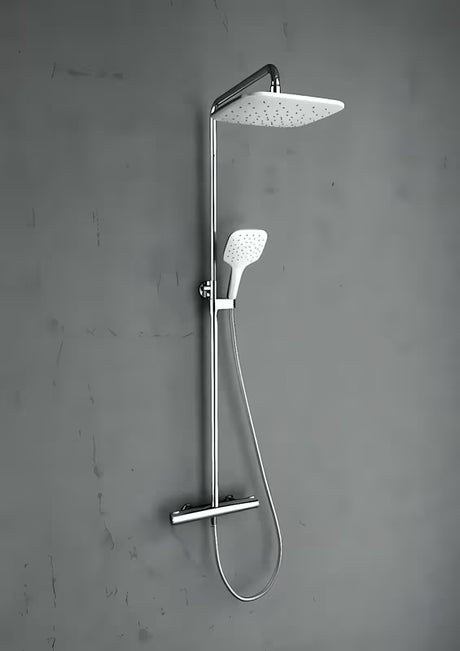Tušni sistem Ravak Termo 300 s termostatsko armaturo v krom izvedbi z nadglavno prho 25 cm in ročno prho